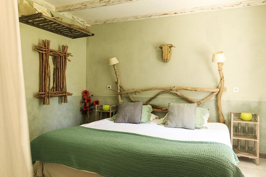 Les Gites Du Domaine De Rhodes Avignon Ruang foto