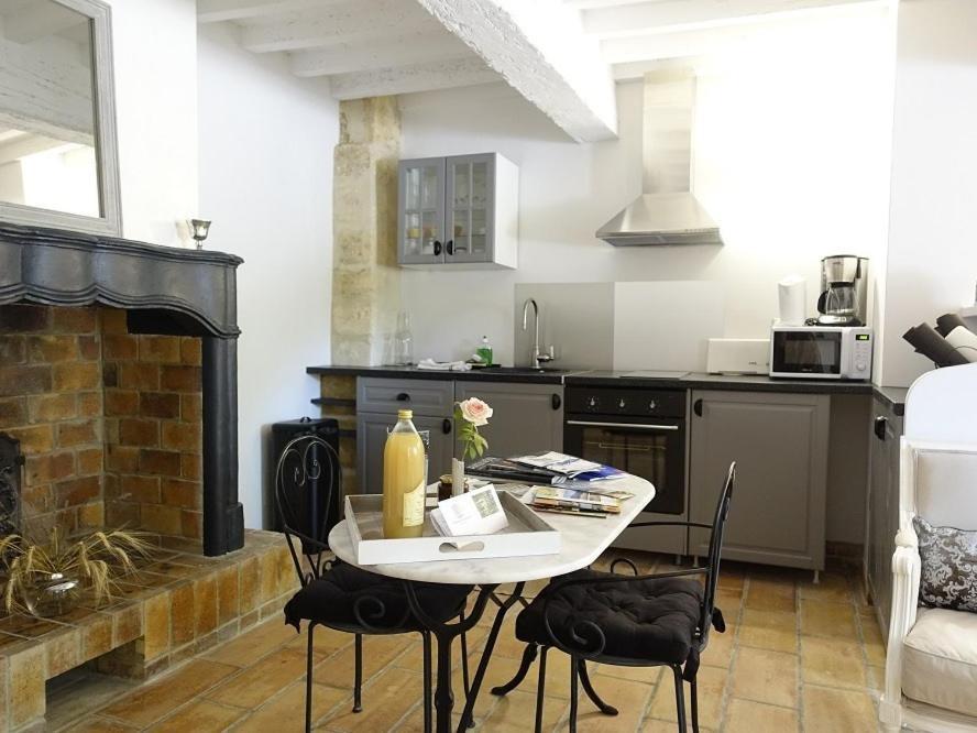 Les Gites Du Domaine De Rhodes Avignon Ruang foto