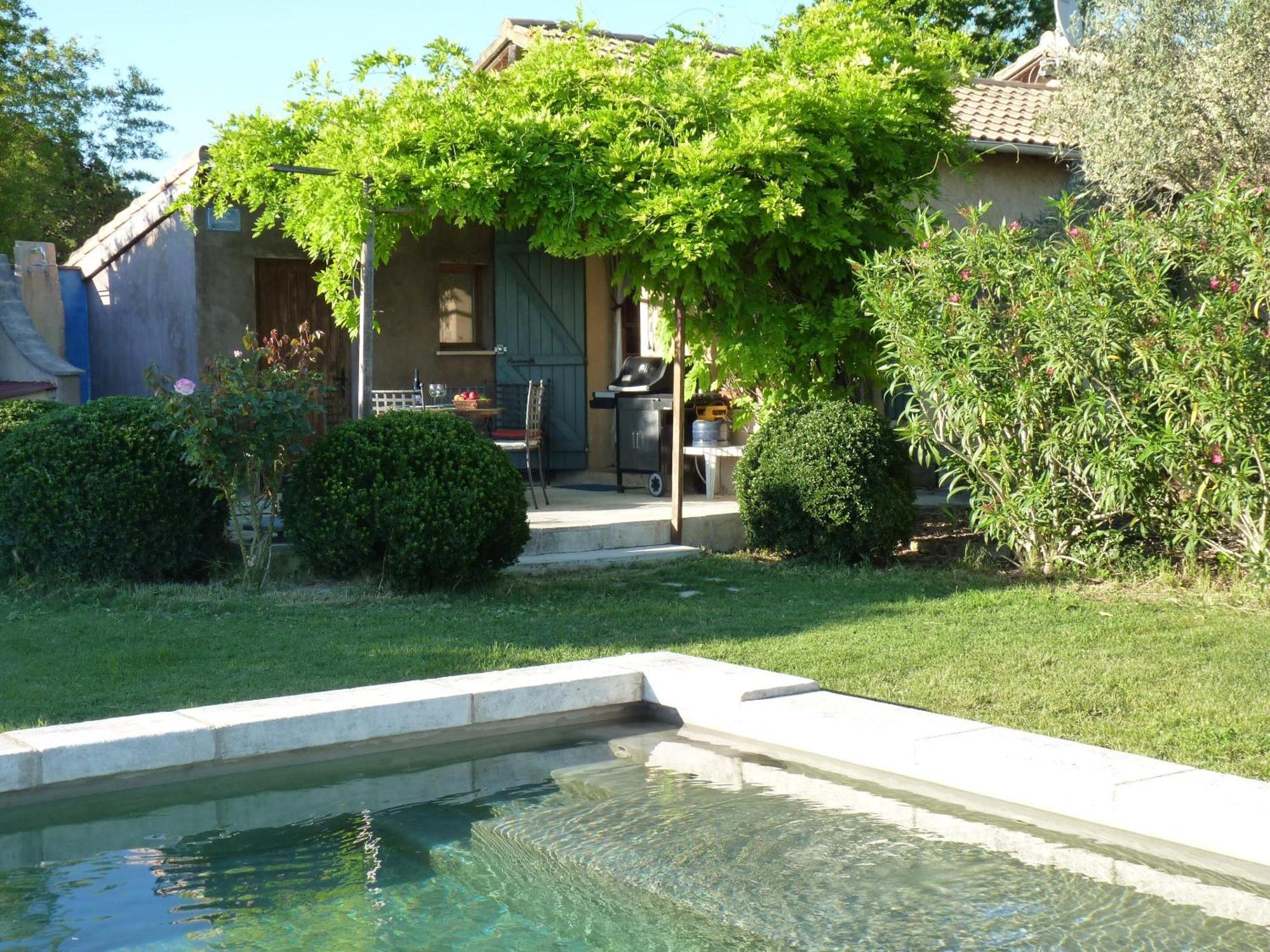 Les Gites Du Domaine De Rhodes Avignon Bagian luar foto